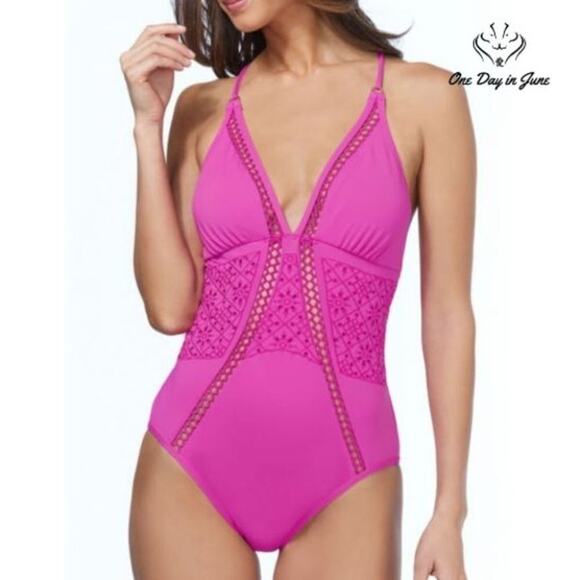 Ambrielle Embroidered One Piece Size XXL - Picture 3 of 3